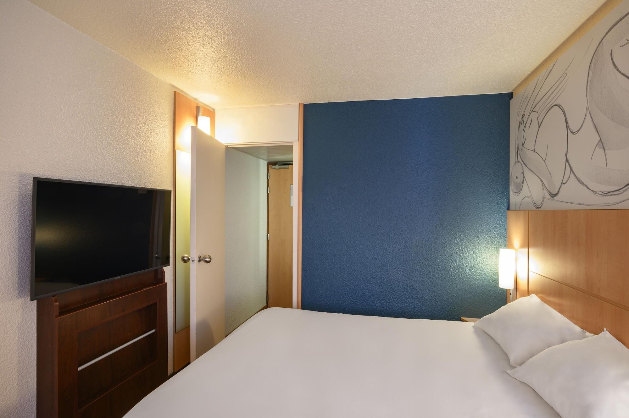 B&B Hotel Le Mans Centre Cathedrale Екстериор снимка