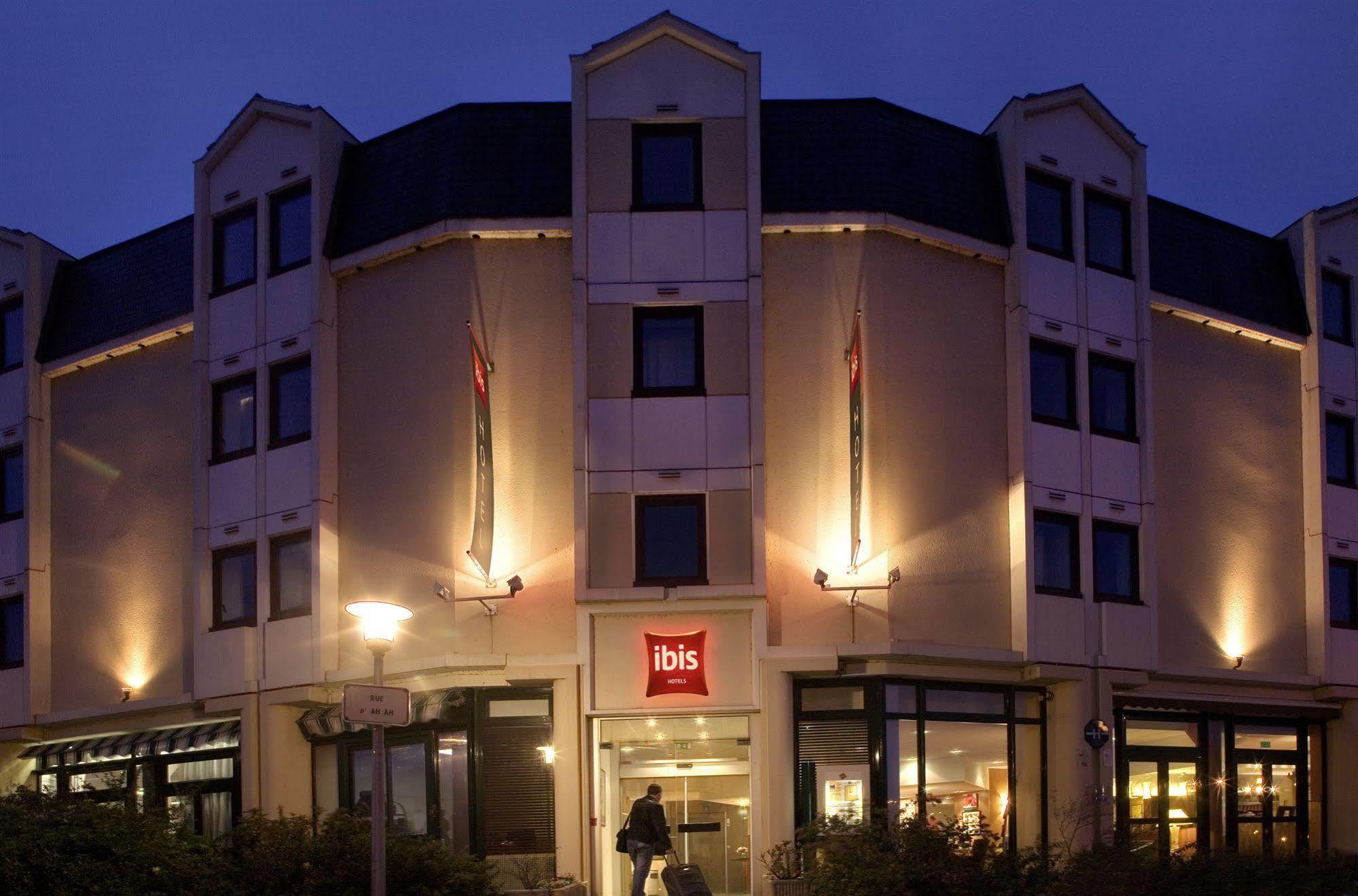 B&B Hotel Le Mans Centre Cathedrale Екстериор снимка